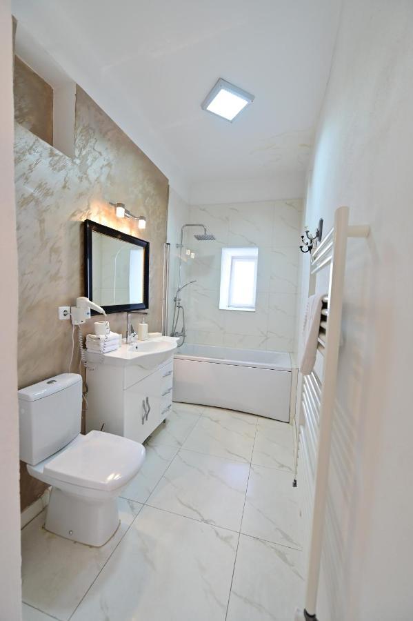 Flh - Anna'S Guest House Sibiu Ngoại thất bức ảnh
